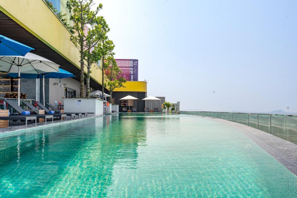 Khách Sạn Ở Hải Tiến Có Bể Bơi – Lý Tưởng Cho Trẻ Nhỏ Khách Sạn Ở Hải Tiến Có Bể Bơi – Lý Tưởng Cho Trẻ Nhỏ